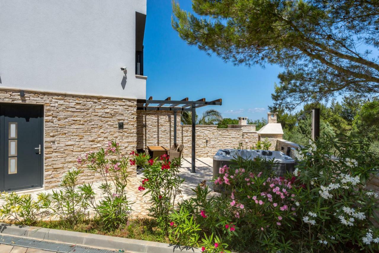 Seaside Villa & Spa Ližnjan エクステリア 写真